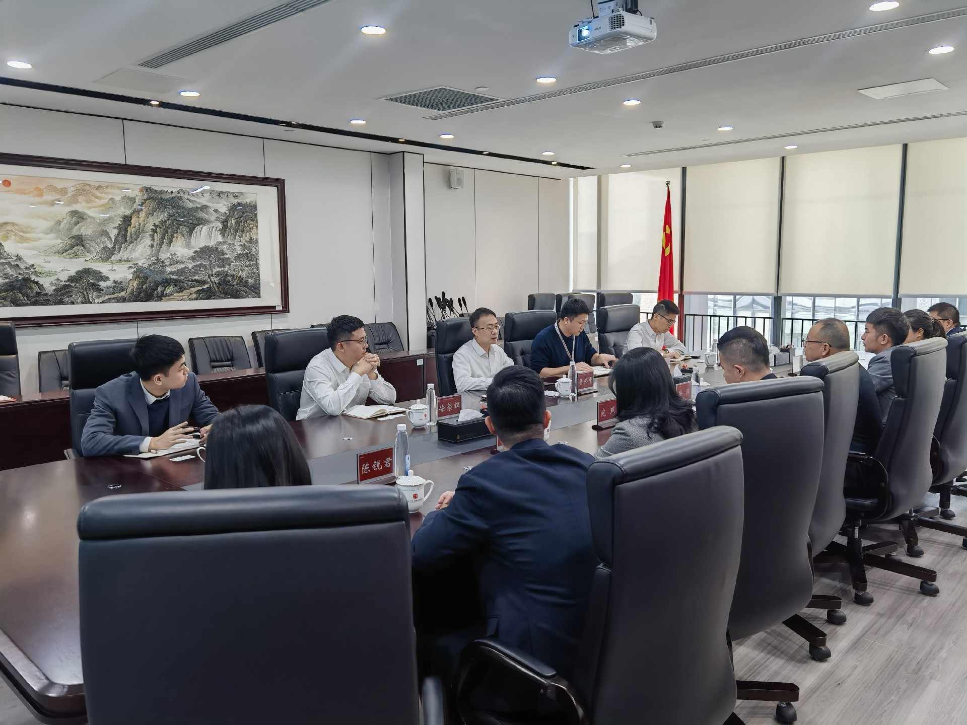 1685343927486324.jpg 洽谈照片.jpg